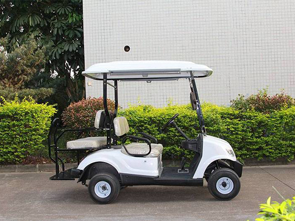 高尔夫球车